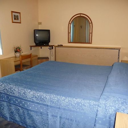Hotel Astoria Altopascio Ruang foto