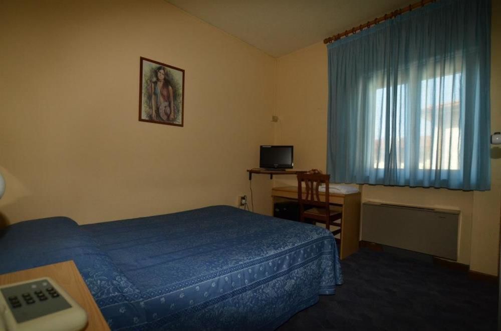 Hotel Astoria Altopascio Bagian luar foto