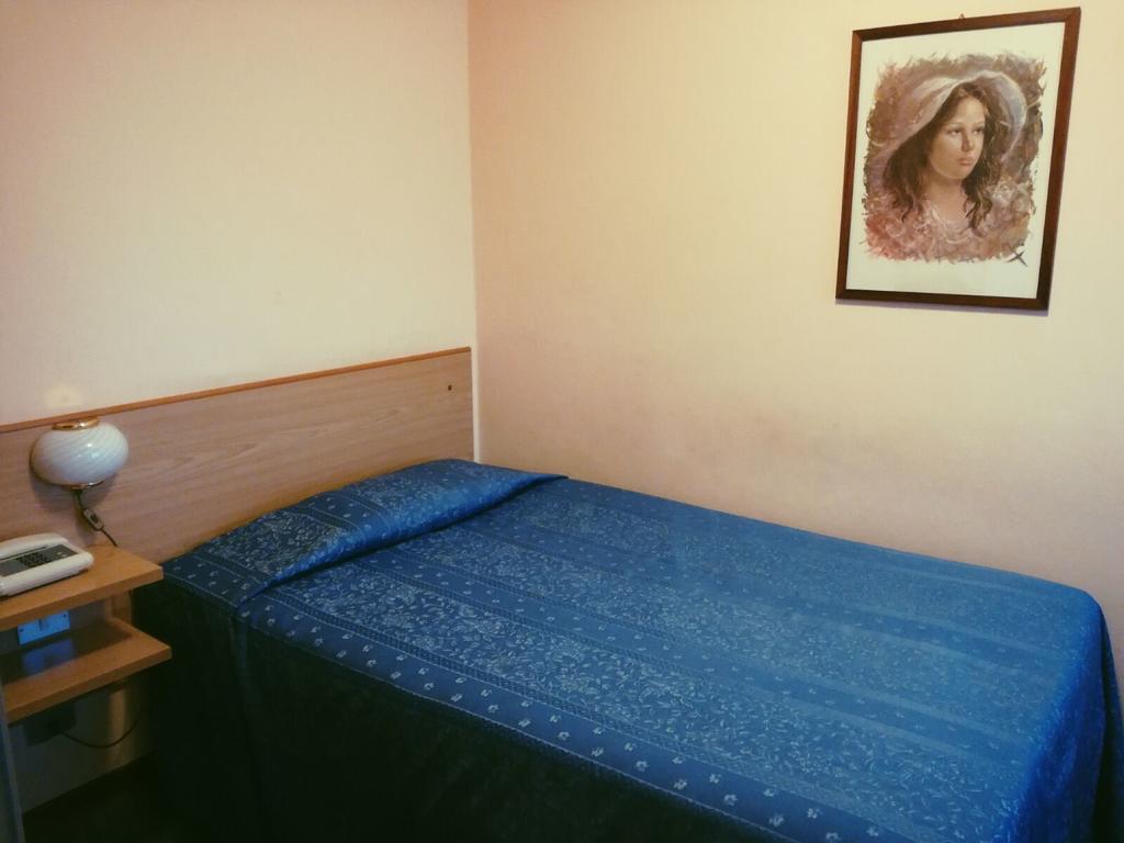 Hotel Astoria Altopascio Bagian luar foto