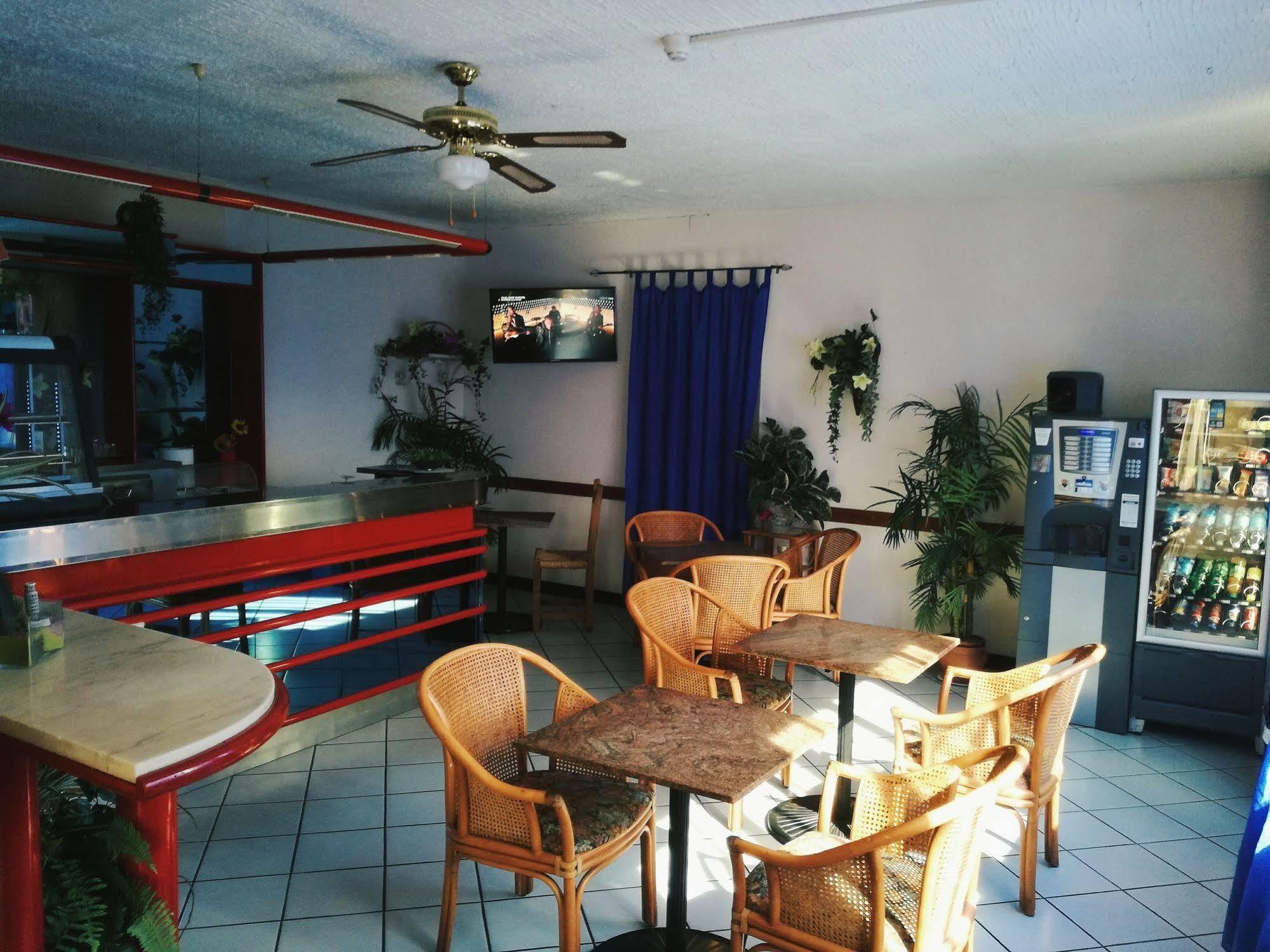 Hotel Astoria Altopascio Bagian luar foto