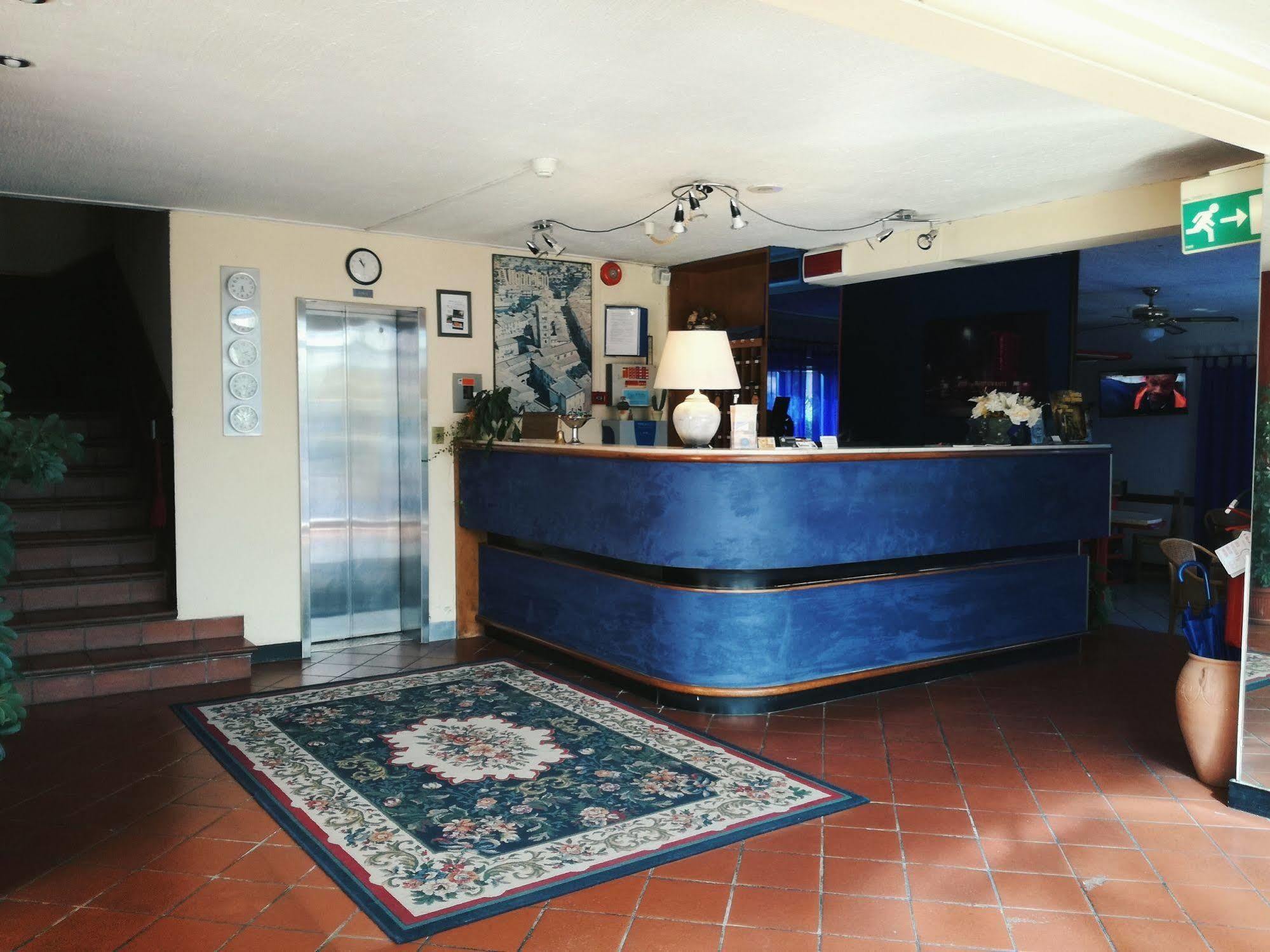 Hotel Astoria Altopascio Bagian luar foto