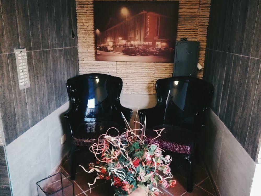 Hotel Astoria Altopascio Bagian luar foto